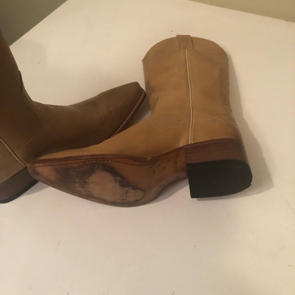 FRYE boots, tannish color in great condition. - Picture 5 of 5
